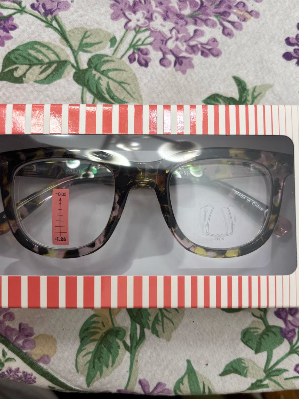 Le Specs Tortoise Shell Progressive Reading Glasses 0-+1.25
